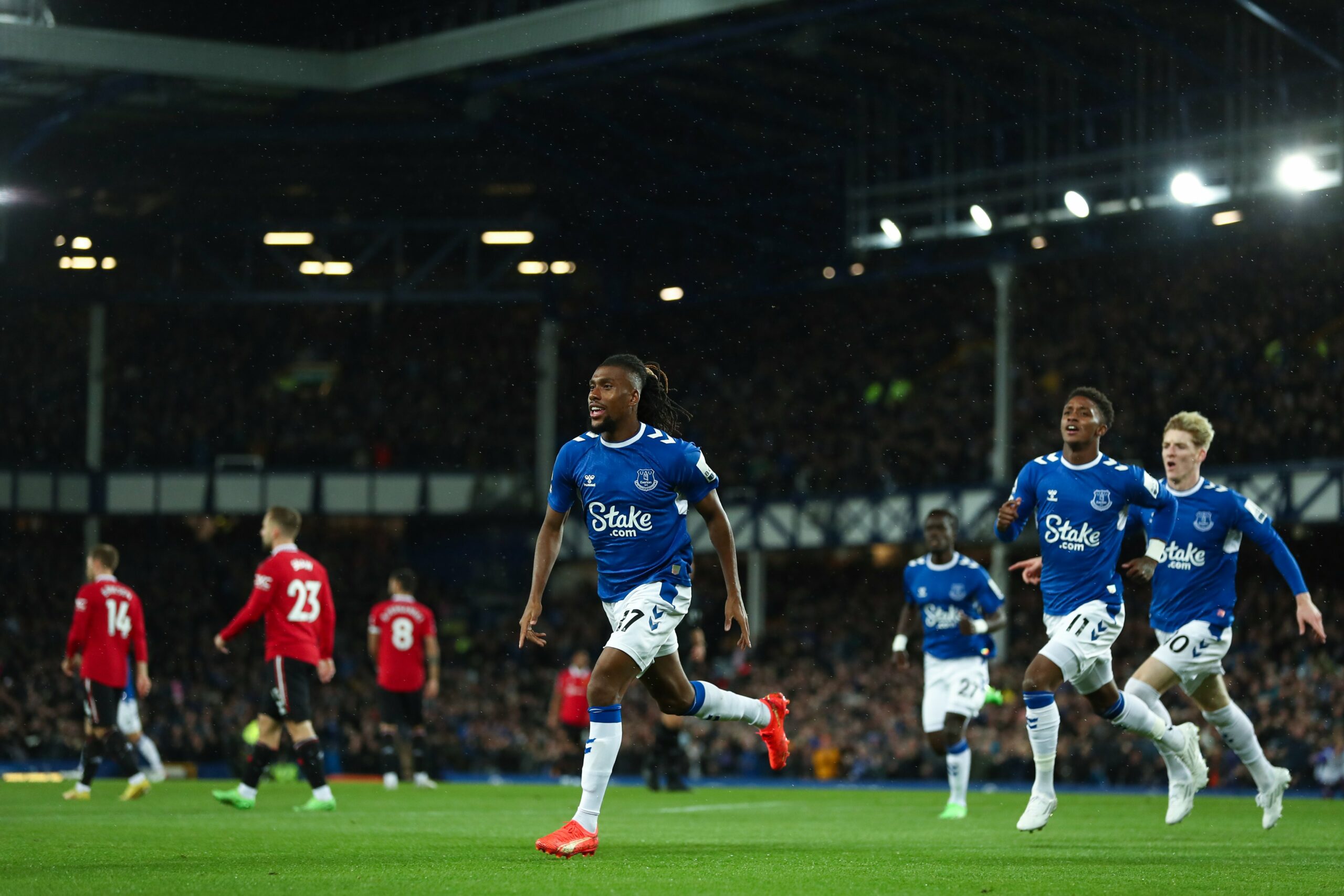 Featured image for “Everton 1-2 Manchester United | Match Report By Sam Quine”
